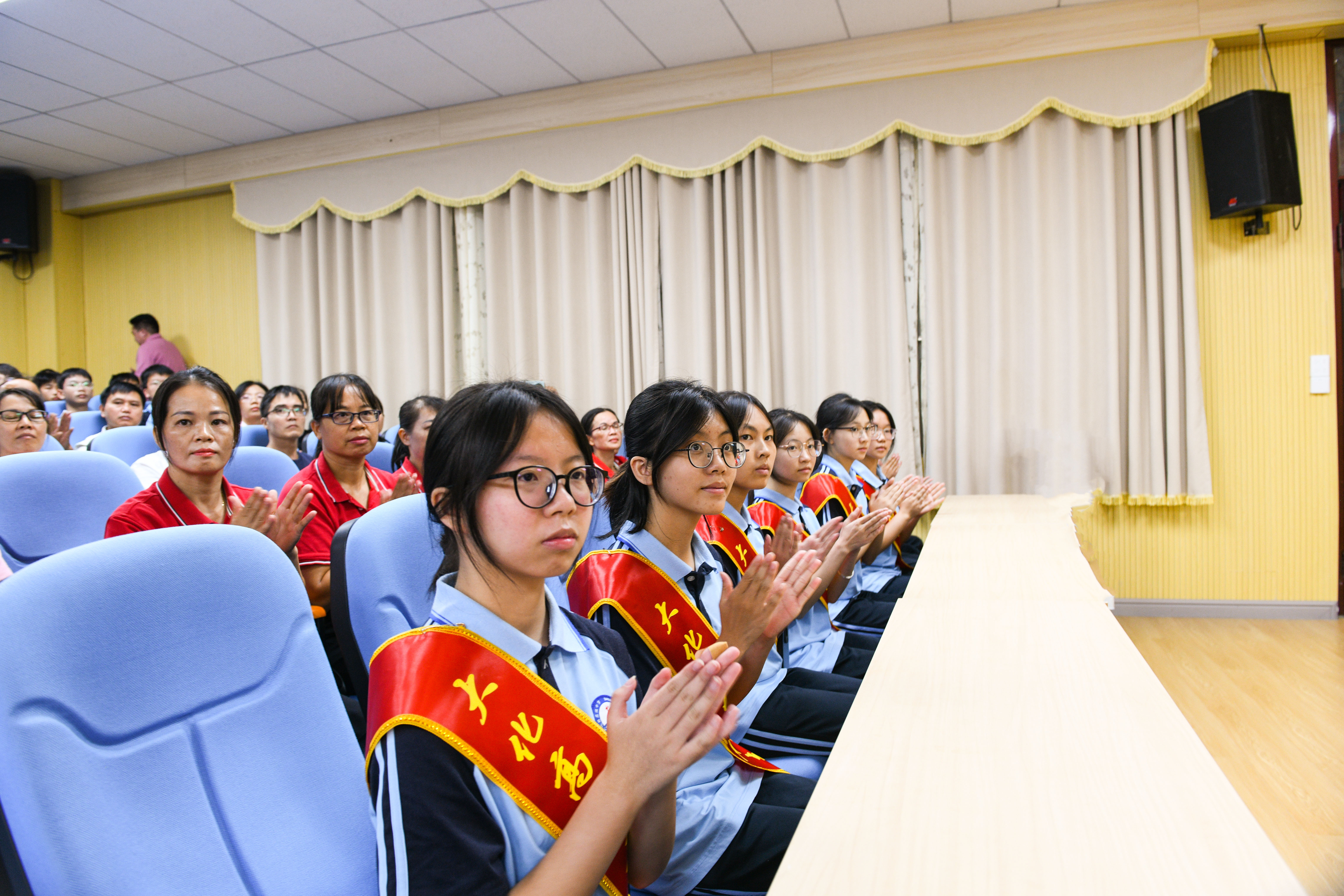 1727243230789096071.jpg 2、2024中国大唐筑梦“三金”发放现场--李阳摄.jpg